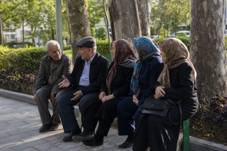 حمایت روانی از سالمندان